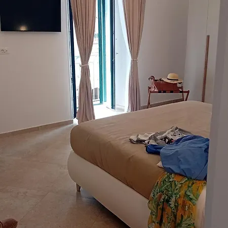 Vincent House Apartment
